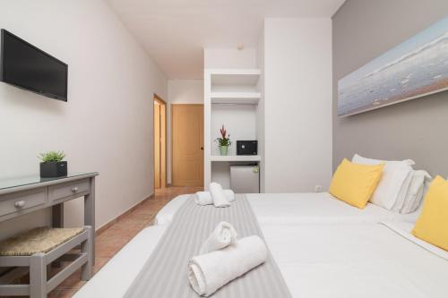 Cavo D'oro Resort – Kalamaki, SC