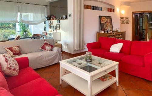 Beautiful Home In Isernia With Wi-fi