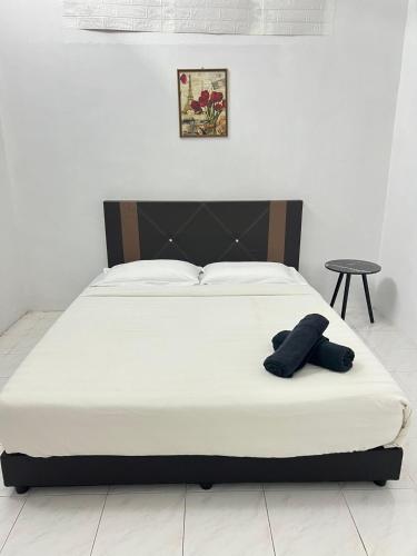 Rose Case by Check In Host