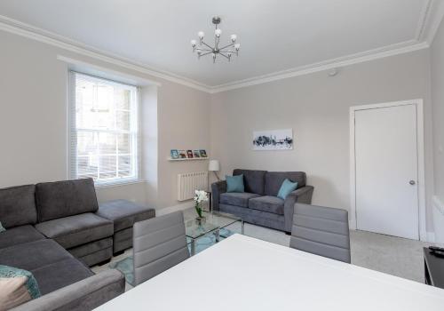 West Bow Apartment - image 12