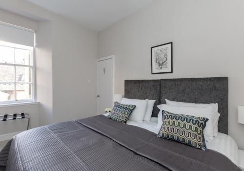 West Bow Apartment - main image