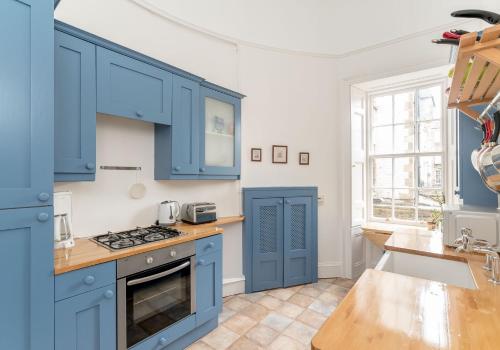 Melville Street Apartment - image 12