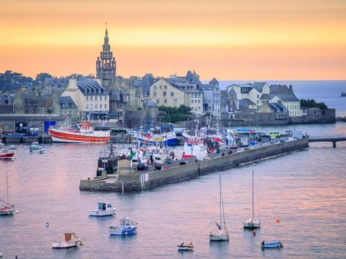 Beautiful holiday home in the bay of Morlaix