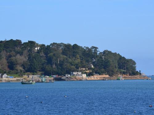 Beautiful holiday home in the bay of Morlaix