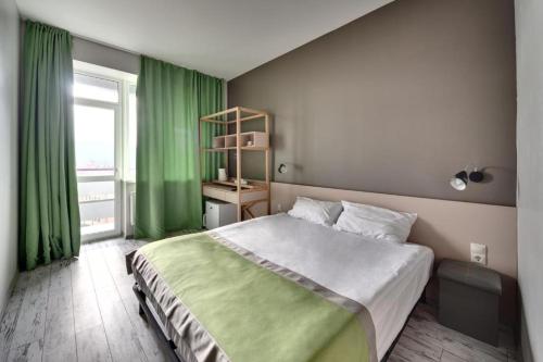 1 queen bed