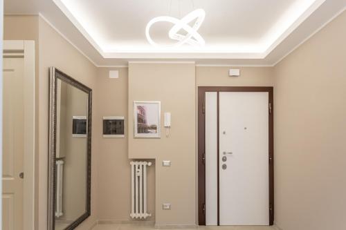 2-Bedroom Retreat near Metro & Parks - image 14