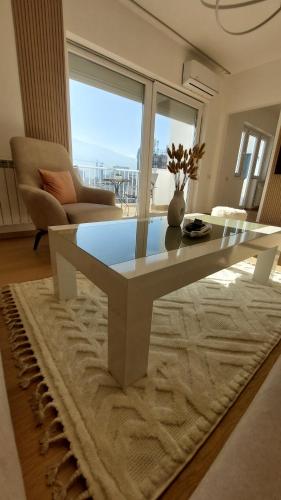 MINA modern & cozy apartment main city square GTC Skopje, Skopje (foto 7)