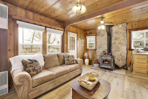 2361-Sequoia Mountain Retreat cabin