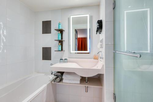 Novotel Paris Centre Bercy - image 3