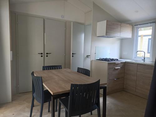 Mobile Home (6 persons)