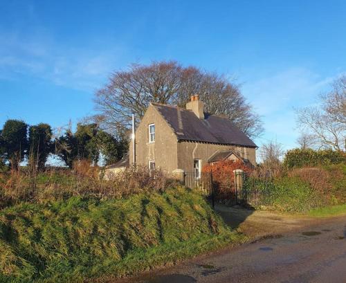 Knockanree Cottage-Quiet, tranquil country hideaway