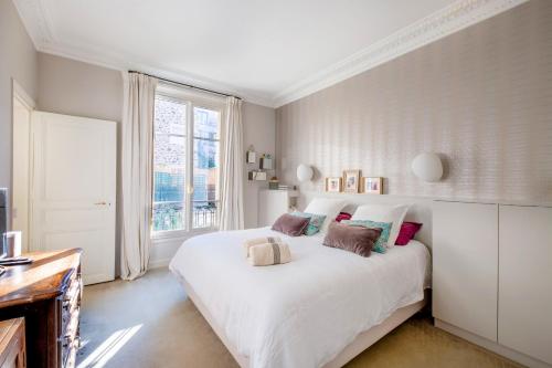 Beautiful 3-bedroom apartment in Neuilly, by Easyflat - Location saisonnière - Neuilly-sur-Seine