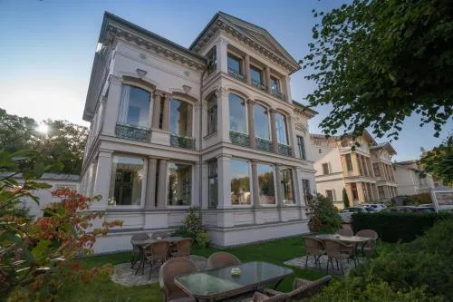 Villa Stock Appartement mit großer Veranda in Heringsdorf, Deutschland
