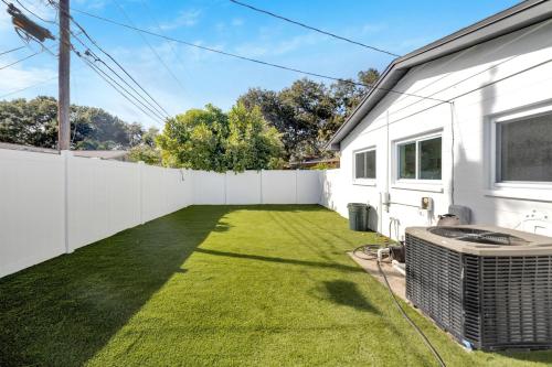 Coastal Oasis in Seminole: Heated Pool Paradise! in Seminole, USA