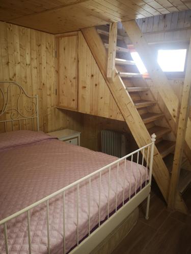 2 double beds, 3 twin beds