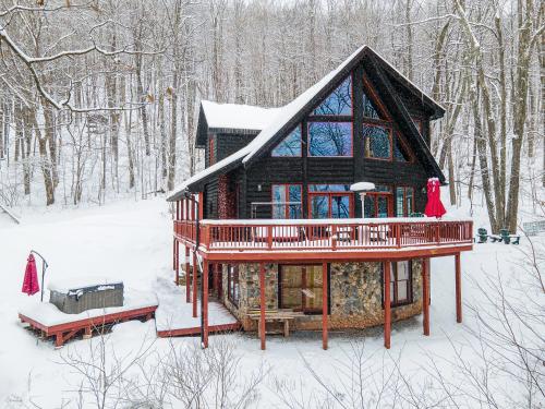 Snowshoe WV “Mountain Retreat’ in Walnut, USA