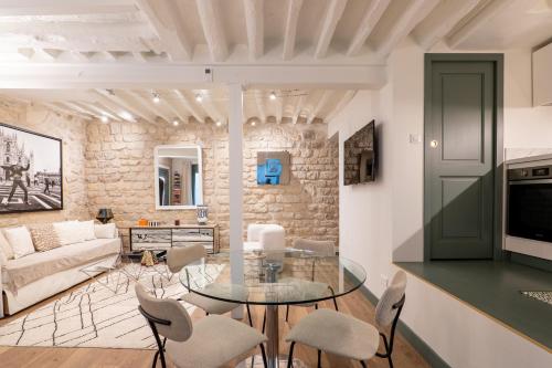 Veeve - A Story in Stone - image 10