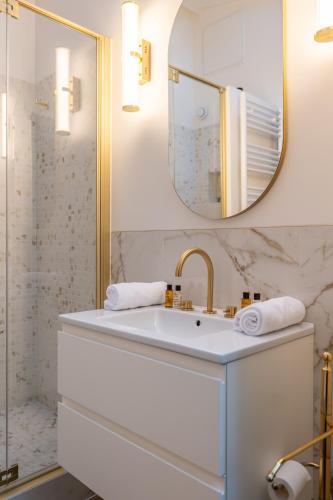 Veeve - A Story in Stone - image 3