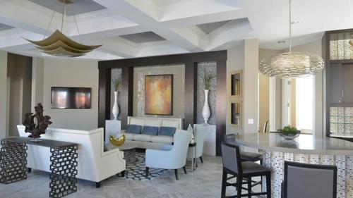 Solterra Townhome With Pool 4651 in Davenport, USA