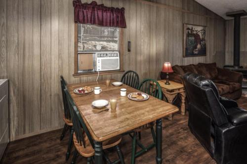 Sacony Cabin at Ruidoso - image 14