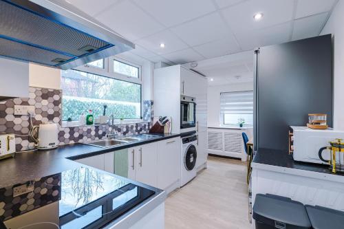 4 Bedroom Victorian House - Manchester