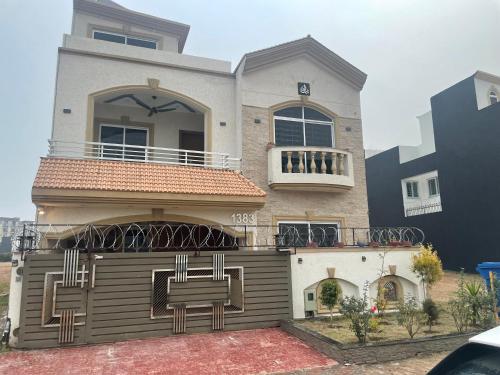 BAHRIA HOLLIDAY HOME — other in street no 47 House no 1383 sector M phase 8 bahria town, Rawalpindi, 46620, Pakistan