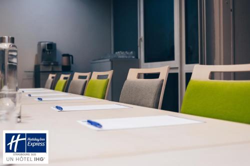 Holiday Inn Express Strasbourg - Sud an IHG Hotel - image 2