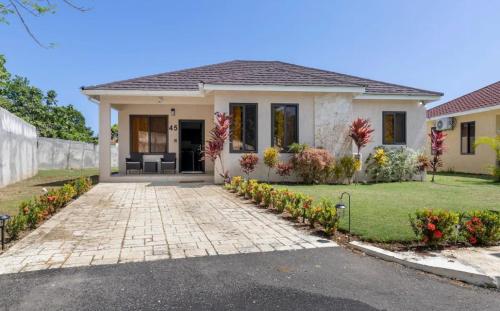 Ochi Rios Seventh Heaven Vacation Home
