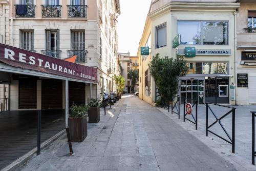 Coeur de La Libé - Ideal couple & FRIENDS - CENTRAL & COSY - TRAM & Supermarkets -AC -Bed XXL 4