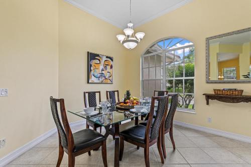 Updated and Luxurious 5BR Waterfront Oasis on Marco Island Updated and Luxurious 5BR Waterfront Oasis on Marco Island