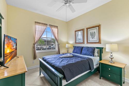 Updated and Luxurious 5BR Waterfront Oasis on Marco Island Updated and Luxurious 5BR Waterfront Oasis on Marco Island