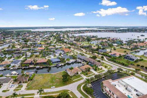 Updated and Luxurious 5BR Waterfront Oasis on Marco Island Updated and Luxurious 5BR Waterfront Oasis on Marco Island