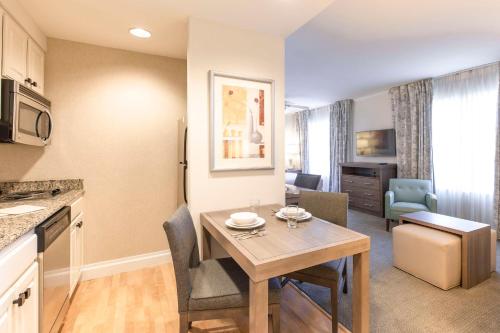 Homewood Suites by Hilton Palm Beach Gardens - image 4
