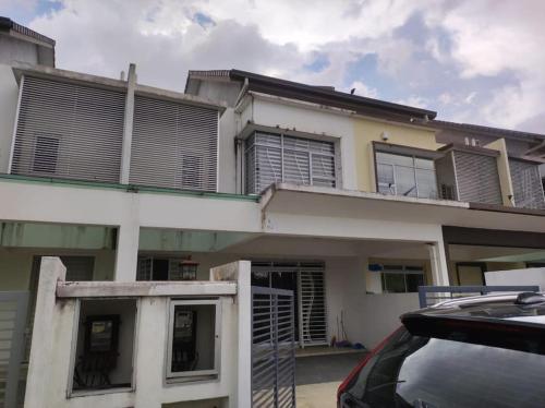 Layyin's Damai Residences Layyin's Damai Residences