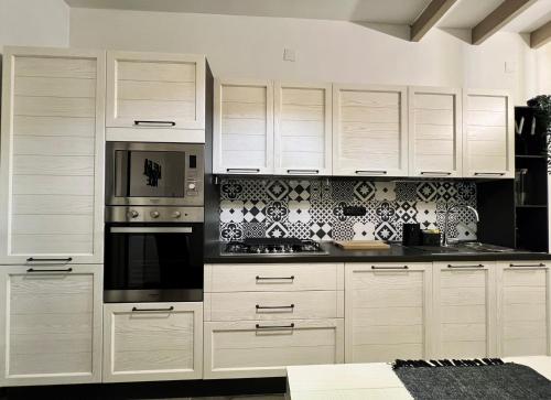 廚房, Il nido del Viaggiatore in 聖焦爾焦約尼科