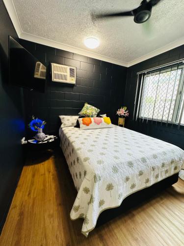 Holiday at Henry St West End, Townsville QLD 3 night min