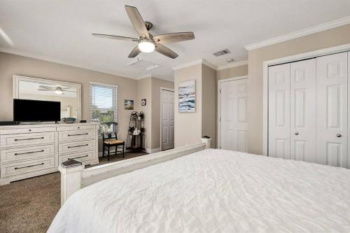 4 Br - 3 Ba Private Pool Putting Green, Destin (photo 3)