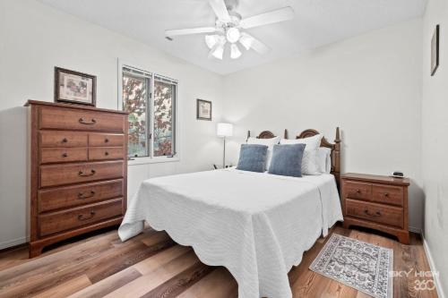 Blue Door Cottage at Scotsdale in Bella Vista, USA