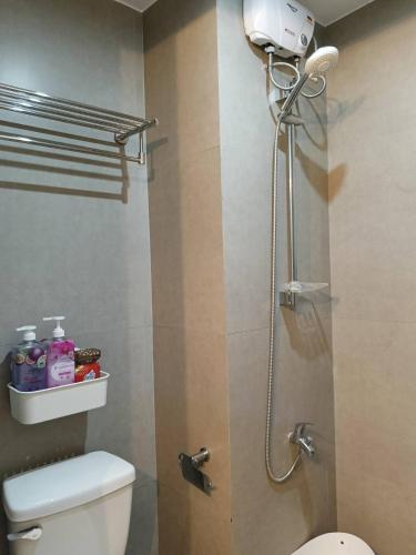Penthouse 1 at Urban Deca EDSA by CityStudio, Manila (fotografie 8)