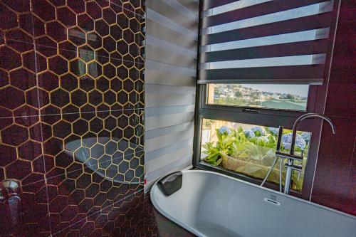 Xuân Home near 靈福寶塔