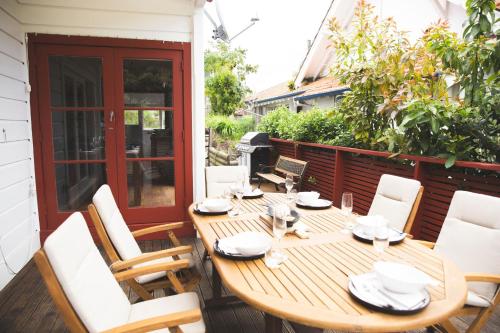 Hilltop on Milton in บลัฟ ฮิลล์