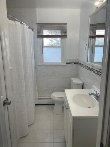 Cozy Home Near Downtown Rahway 2