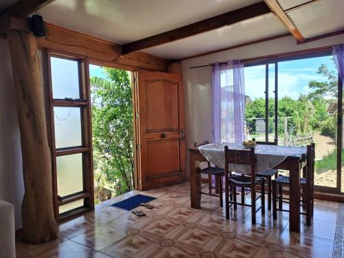 Cabañas Hare Tupuna o Piri Nui
