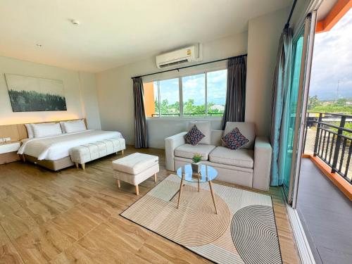 Sleeping Tree Hotel in Fang