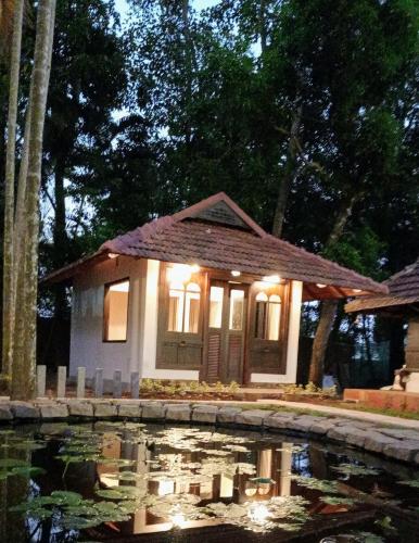 Shantitheeram Ayurveda Lakeside Heritage Resort