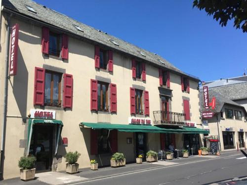 AUX GLOBE-TROTTERS Hotel de charme Loubizargues