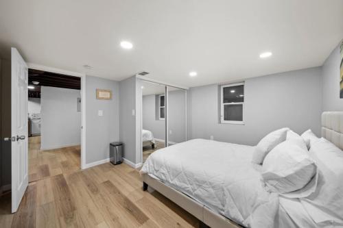 Spacious 4 Bed Room Haven in Clawson Near Bham in Clawson, USA