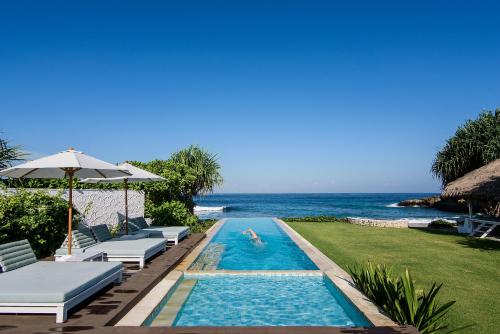 The Beach House Sandy Bay