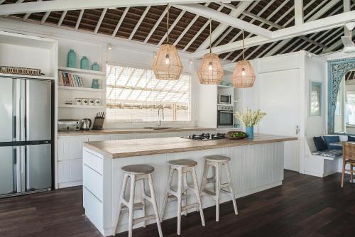 Four-Bedroom Villa image 10