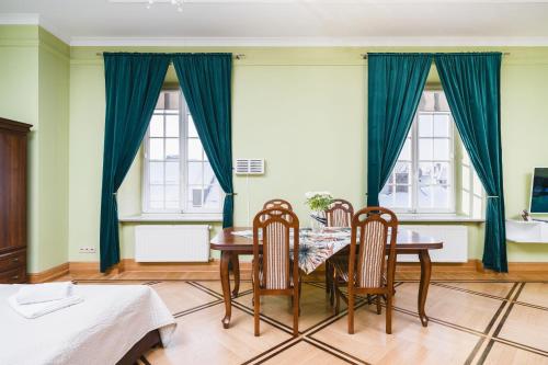 Apartamenty w Pałacu Pod Baranami, Cracovie (photo 3)